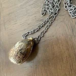 Harry Potter Triwizard Tournament Dragon Egg Necklace Noble Collection